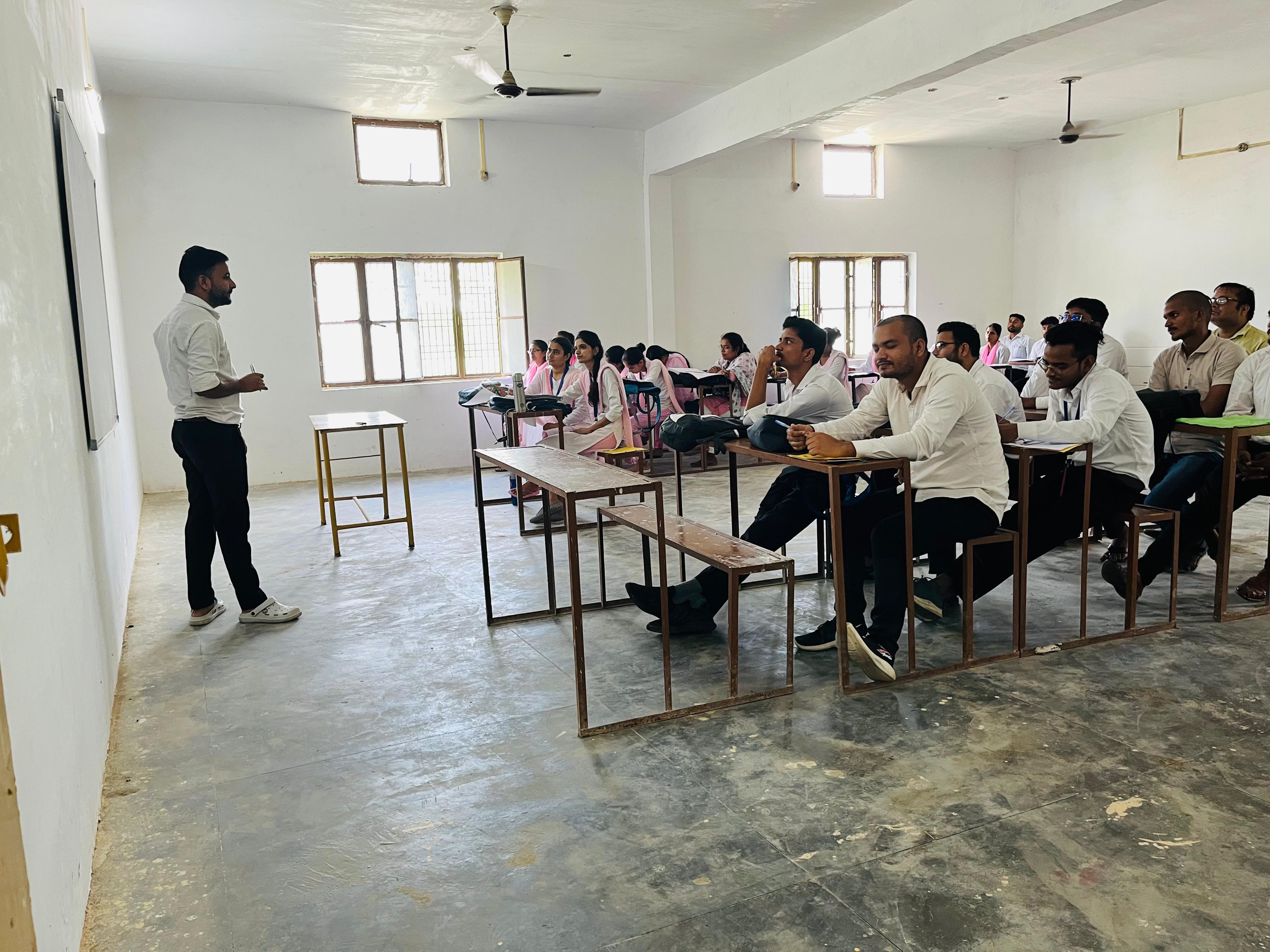 KDS College of Pharmacy - Modern Digital Classrooms